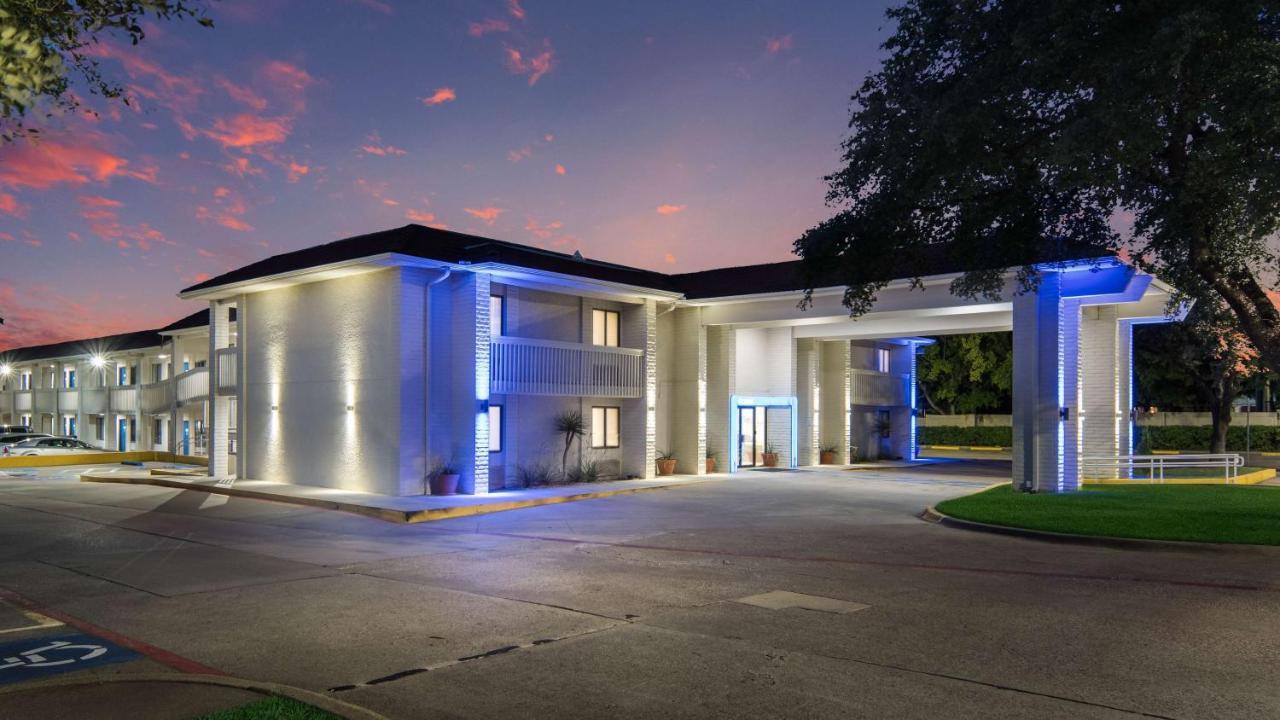 Motel 6-Addison, Tx - Dallas Bagian luar foto