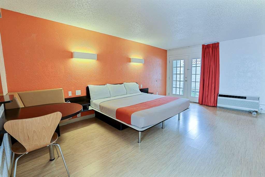 Motel 6-Addison, Tx - Dallas Ruang foto