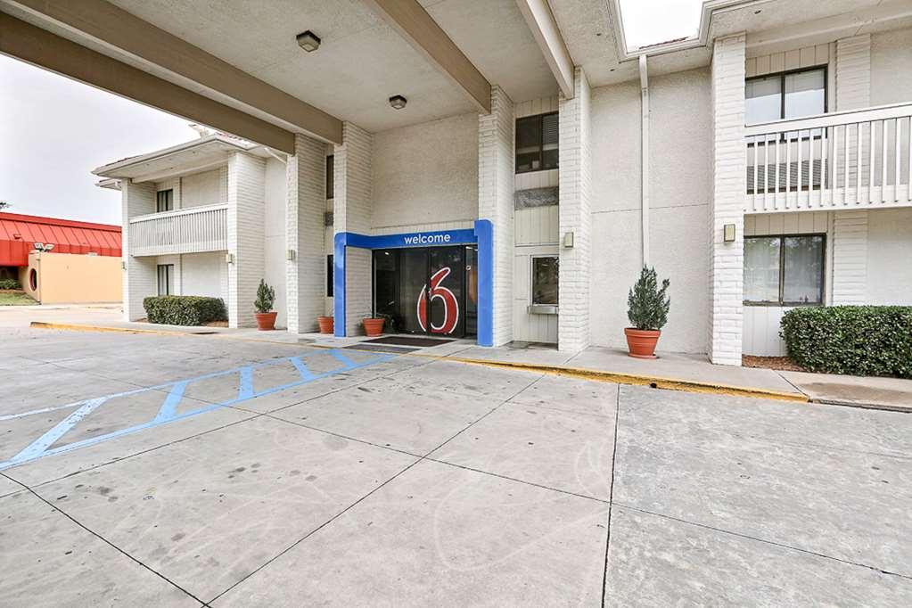 Motel 6-Addison, Tx - Dallas Bagian luar foto