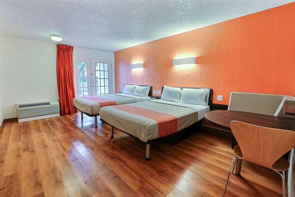 Motel 6-Addison, Tx - Dallas Ruang foto