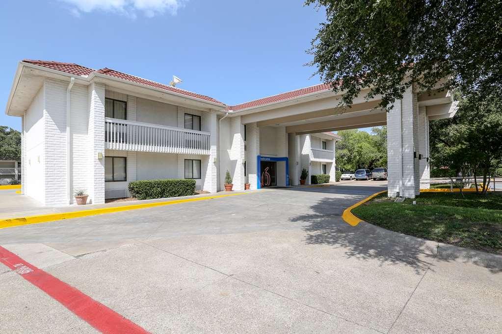 Motel 6-Addison, Tx - Dallas Bagian luar foto