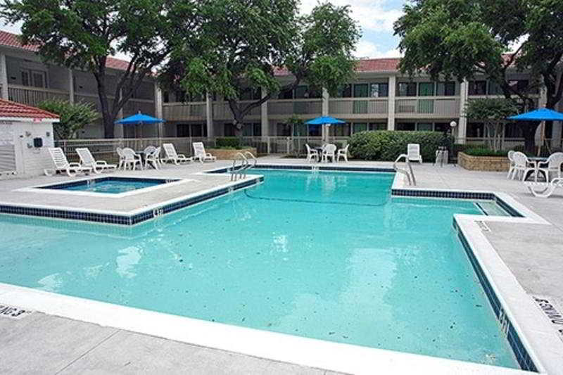 Motel 6-Addison, Tx - Dallas Bagian luar foto