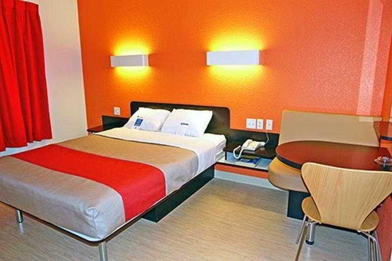 Motel 6-Addison, Tx - Dallas Bagian luar foto