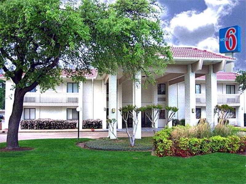 Motel 6-Addison, Tx - Dallas Bagian luar foto