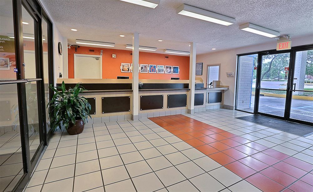 Motel 6-Addison, Tx - Dallas Bagian luar foto