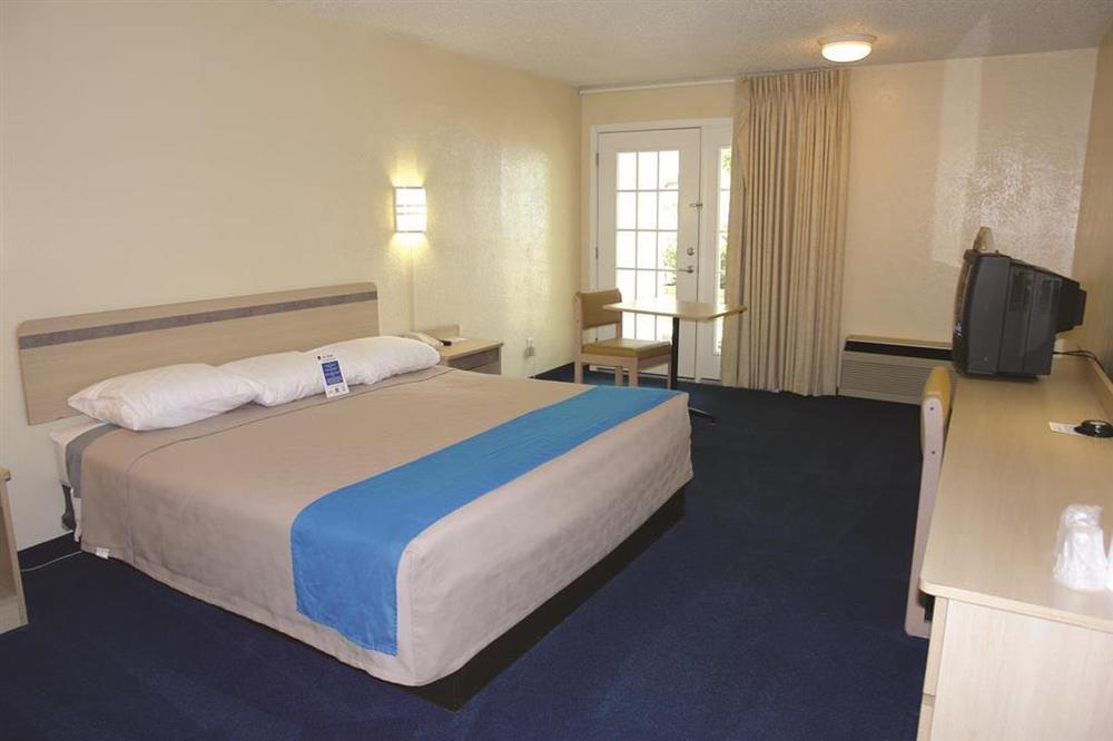 Motel 6-Addison, Tx - Dallas Ruang foto